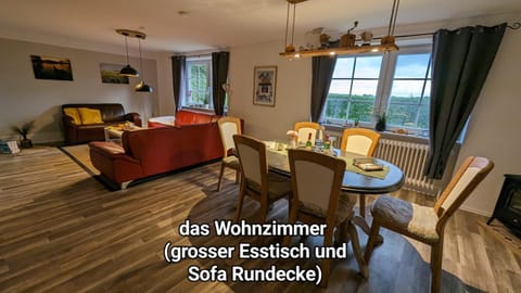 Communal lounge/ TV room, Living room, Dining area, Evening entertainment