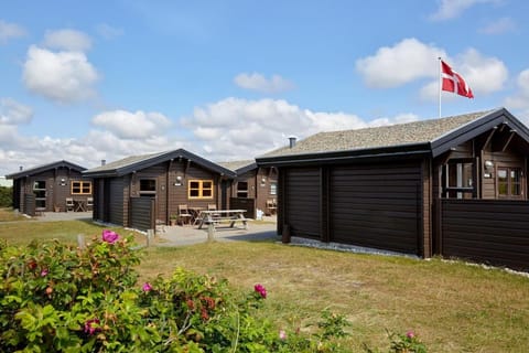 Property building, Natural landscape, Garden view