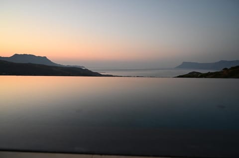 Ellas Residence fantastic pool heated Villa in Crete