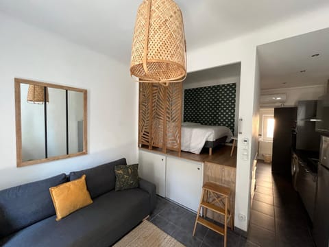 studio 12 vieux port Apartment in La Ciotat