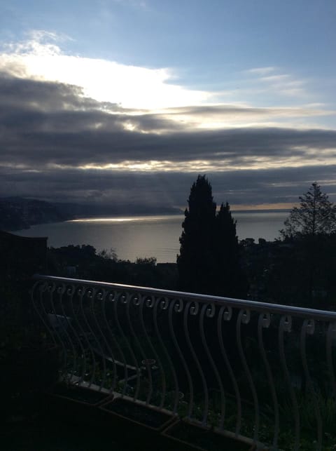 Balcony/Terrace, Sea view, Sunrise