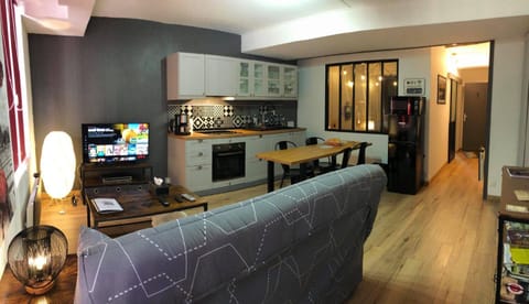 Appartements chez Delphine et Guillaume au coeur de Semur en Auxois Apartment in Bourgogne-Franche-Comté