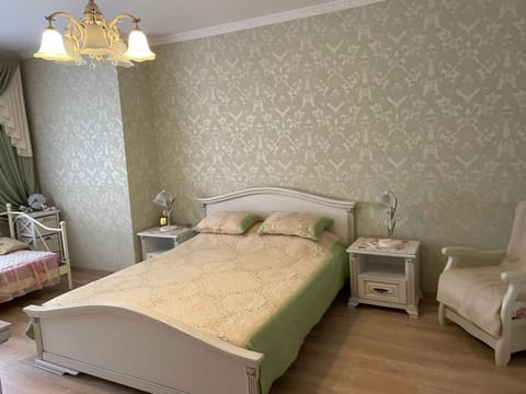 Красивая 2-ком.кв.,в Новом доме!От хозяйки! Apartment in Odessa