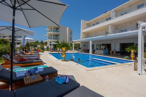 Day, Pool view, Swimming pool