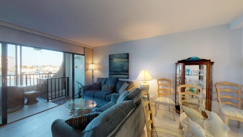 Renovated 2 Story 2 Bed 2 Bath Cabana Unit with On-Site Dolphin Tiki Haus in Marco Island