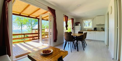 Balcony/Terrace, Living room, Dining area, Garden view