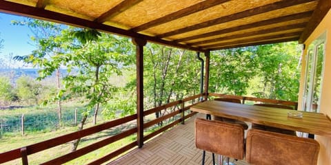 Balcony/Terrace, Garden view