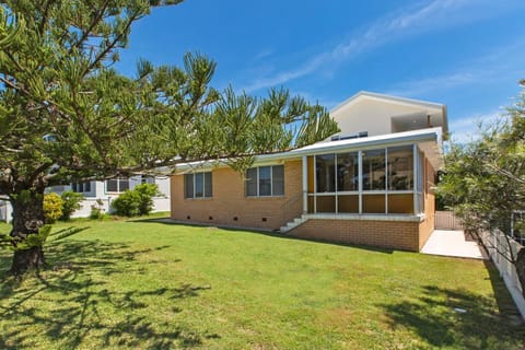 Seaview Beach House by Kingscliff Accommodation House in Kingscliff