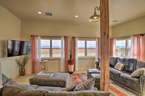 Unique Cortez Family Getaway with Mountain Views! House in Colorado