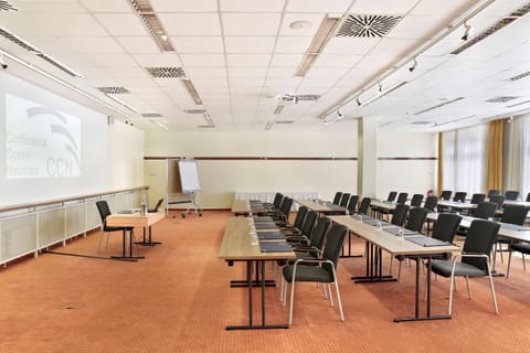 Meeting/conference room