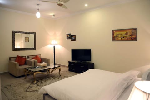 Butterfly Guest House Phase 7 Bahria Town Bed and Breakfast in Islamabad