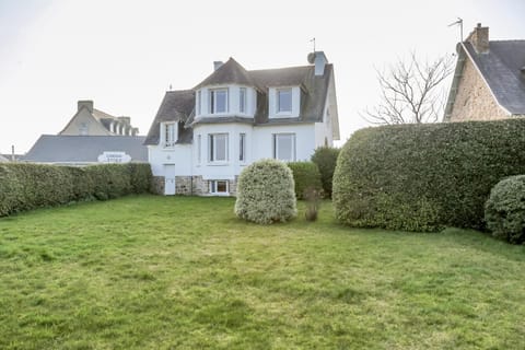 Property building, Garden, Garden view