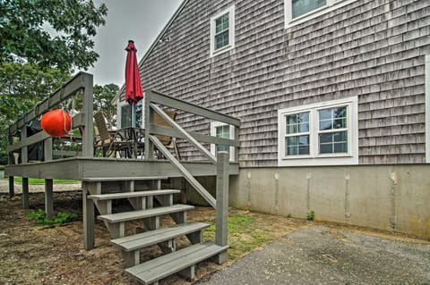 Quaint Dennis Home with Deck and Grill, Walk to Beach! House in Dennis Port