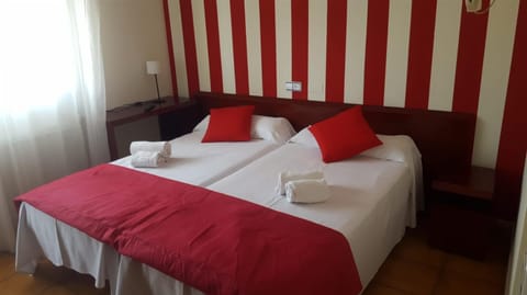 Hostal San Andrés Bed and Breakfast in Soria