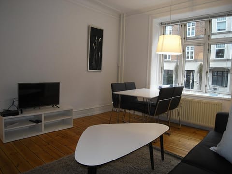 Bright apartment in elegant Østerbro Apartment in Copenhagen