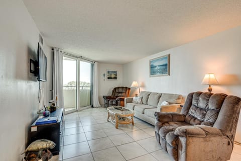 Gulf Coast Escape with Balcony and Resort Amenities! Apartamento in Hudson