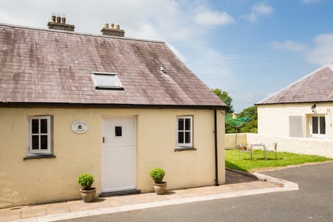 Portclew Cottages House in Wales