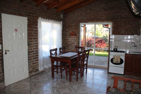 Day, Dining area