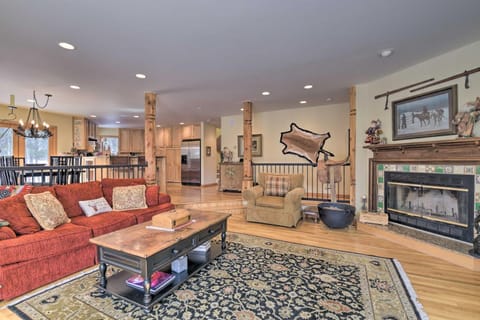 Angel Fire Escape with Deck Less Than 4 Miles to Ski Resort! Maison in Angel Fire