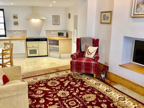 Kitchen or kitchenette, Living room