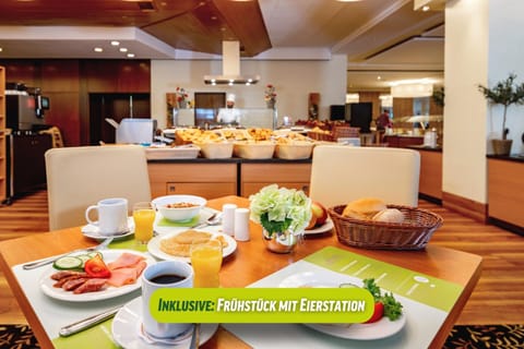 Restaurant/places to eat, Breakfast, Continental breakfast, Buffet breakfast