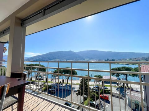 Balcony/Terrace, Lake view