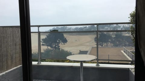 View (from property/room), Balcony/Terrace, Sea view