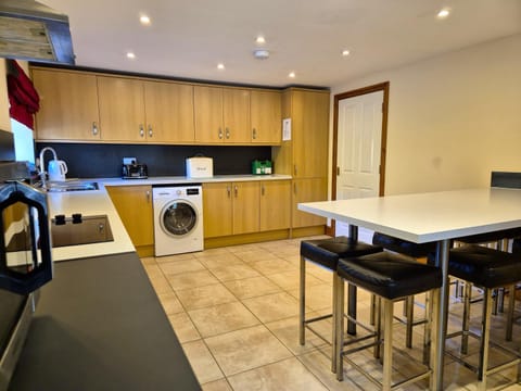 Kestrel Farmhouse House in Wales