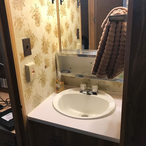 Grandview Cabins & RV Resort Cabin in South Fork