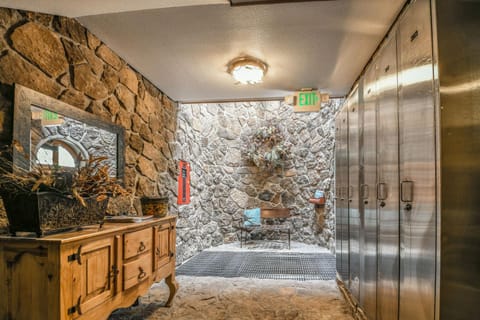 Chateaux DuMont 2704 by SummitCove Lodging House in Keystone