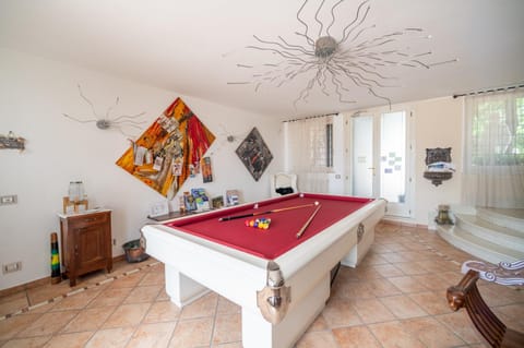 Billiard, Lobby or reception