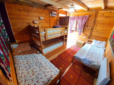 Photo of the whole room, bunk bed