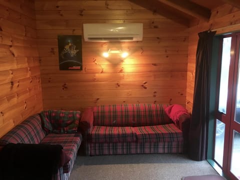 Alpine Cabin - Ohakune Holiday Home House in Ohakune