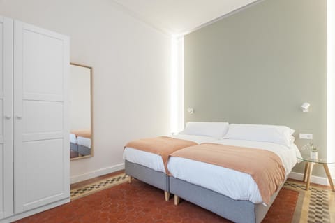 6 dormitorios en Apartamento Modernista en el Corazon de Barcelona Condo in Barcelona