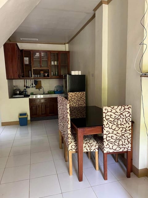 Dining area, Communal kitchen