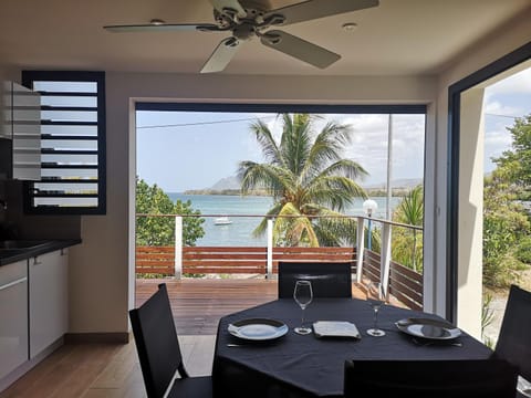 T2 Les pieds dans l'eau face à la mer des caraïbes Sainte Luce - Trois Rivières Appartement in Sainte-Luce