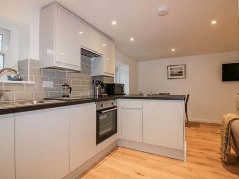 Captain's Cabin Apartment in Mevagissey