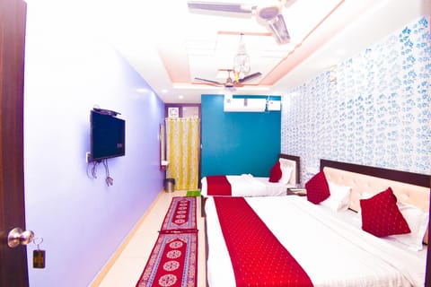 Hotel Dev Bhoomi Inn Hotel in Rishikesh