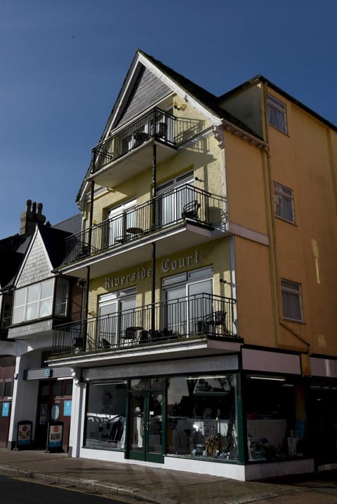 Property building, Balcony/Terrace