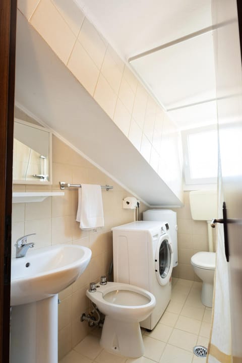 Toilet, Bathroom, bidet