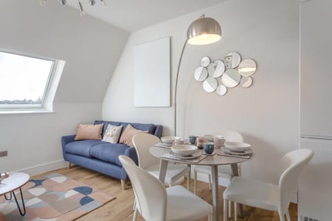 Stylish & Modern: Central Hitchin - with Parking Copropriété in Hitchin