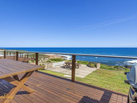 Day, Natural landscape, View (from property/room), Balcony/Terrace, Dining area, Sea view