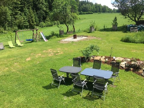 Garden, Dining area