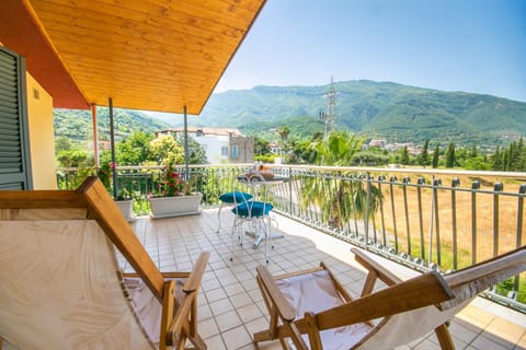 Patio, Spring, Natural landscape, View (from property/room), Balcony/Terrace, Mountain view