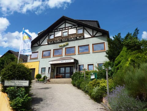 Property building, Facade/entrance, Summer