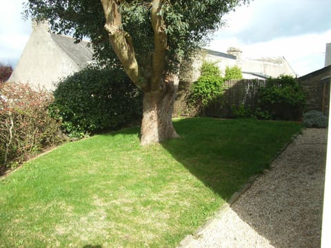 REF 034 Maison deux chambres pour cinq personnes proche Golfe du Morbihan LE MONTENO ARZON Chalet in Arzon