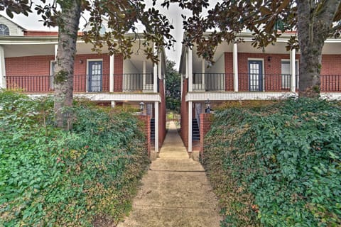 Starkville Condo about 1 Mi to Mississippi State! Apartment in Starkville