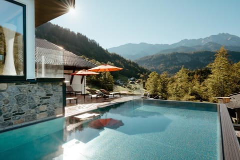 Spa and wellness centre/facilities, Swimming pool