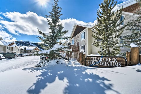Charming Big Sky Ski Nook Less Than 1 Mile to Ski Resort! Apartment in Big Sky