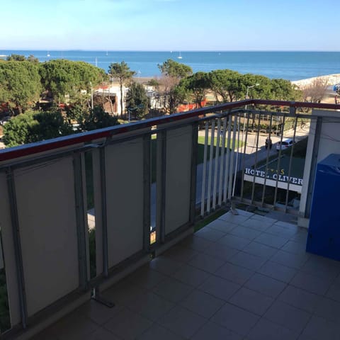 View (from property/room), Balcony/Terrace, Sea view